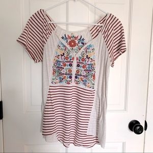 Embroidered women's shirt